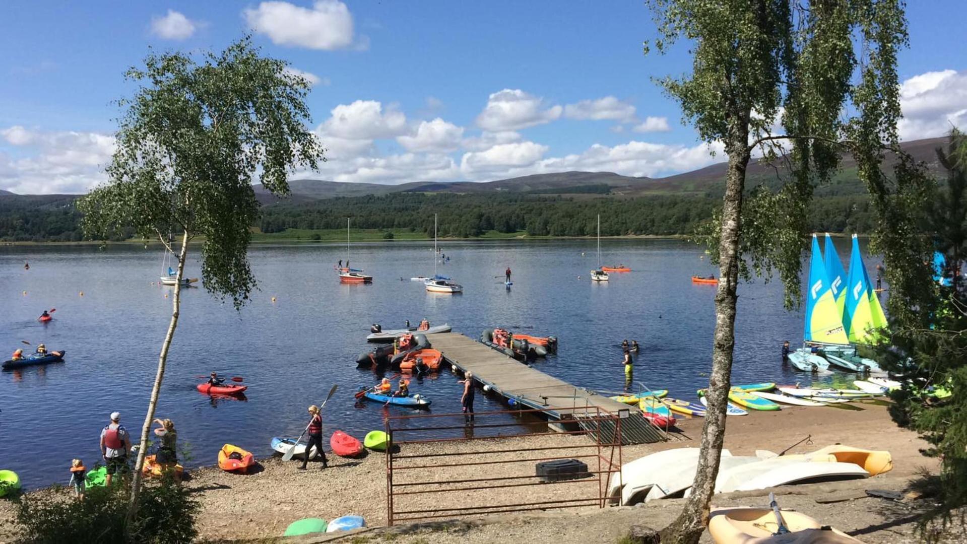 Loch Insh Chalets Ltd Kincraig Buitenkant foto