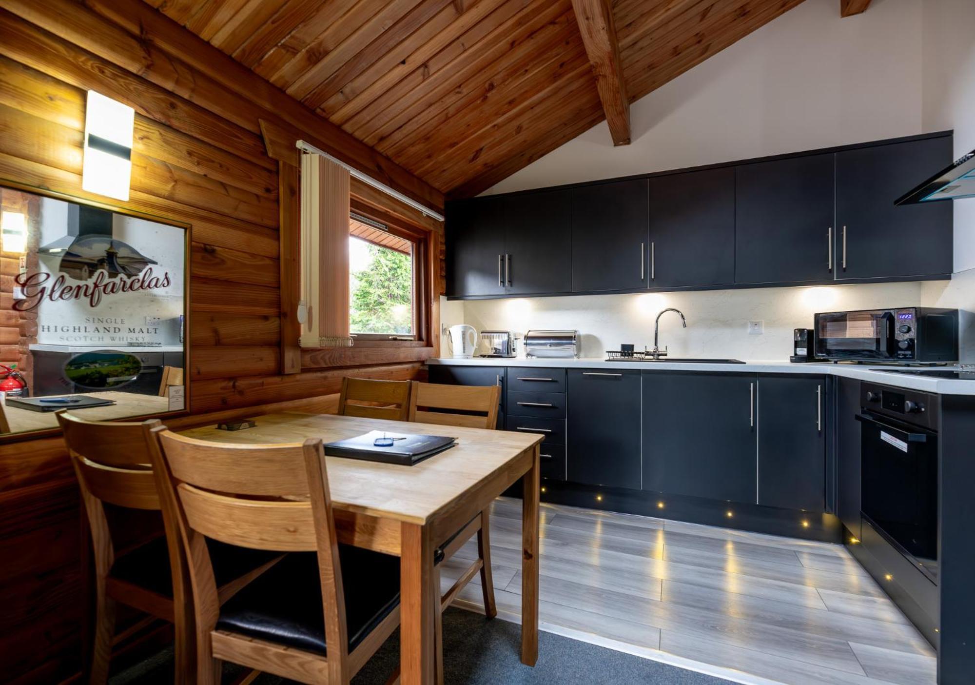 Loch Insh Chalets Ltd Kincraig Buitenkant foto